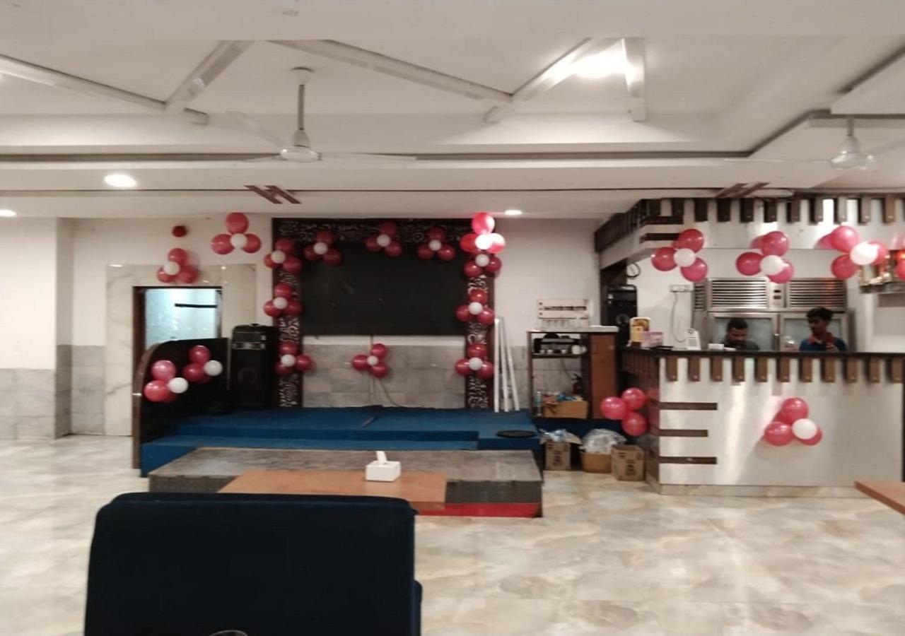 Hotel Metro Palace Resort Karjat Kültér fotó
