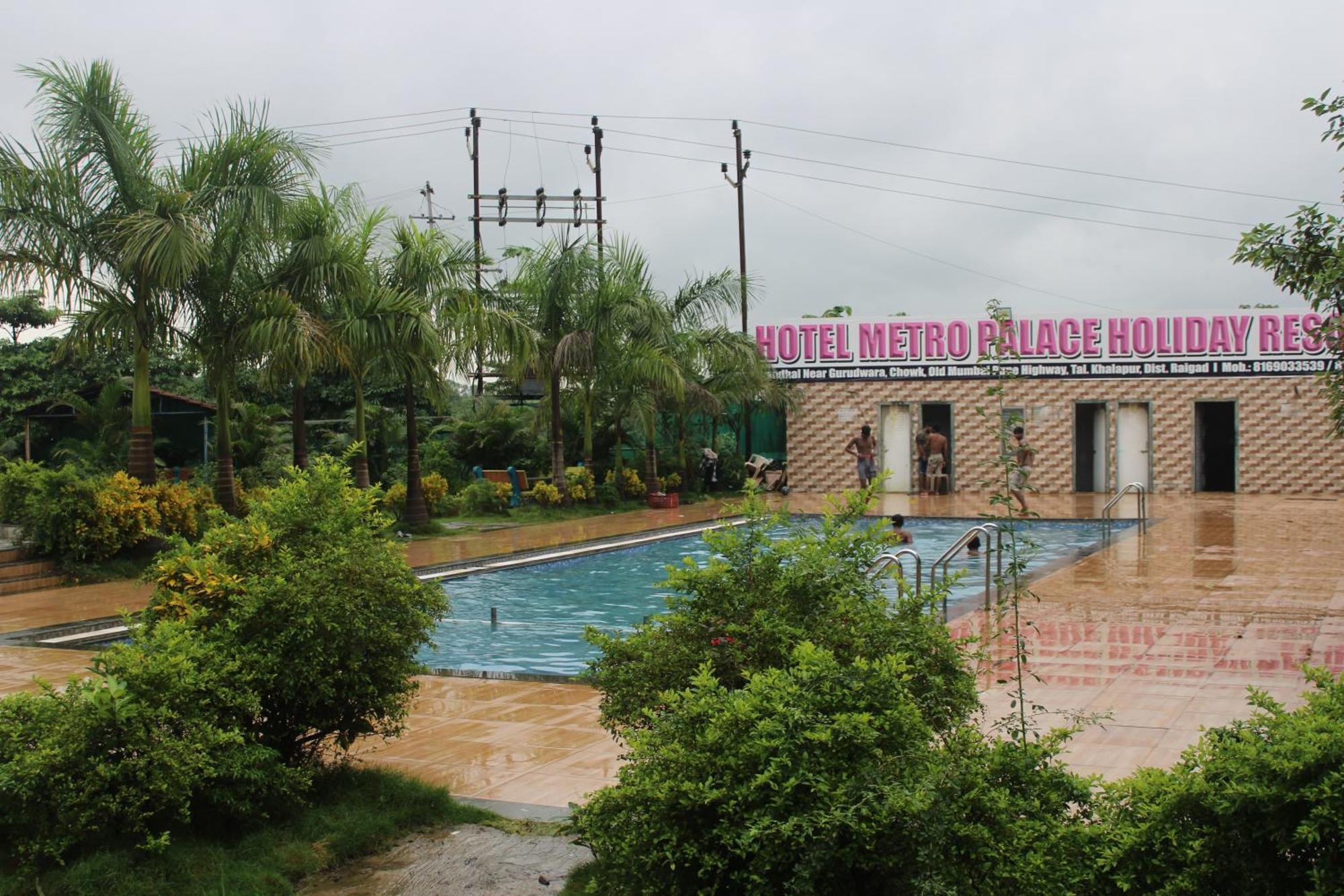 Hotel Metro Palace Resort Karjat Kültér fotó